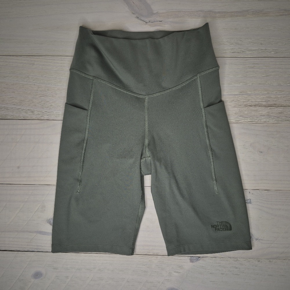 The North Face - Women's Motivation High Rise Half Tights